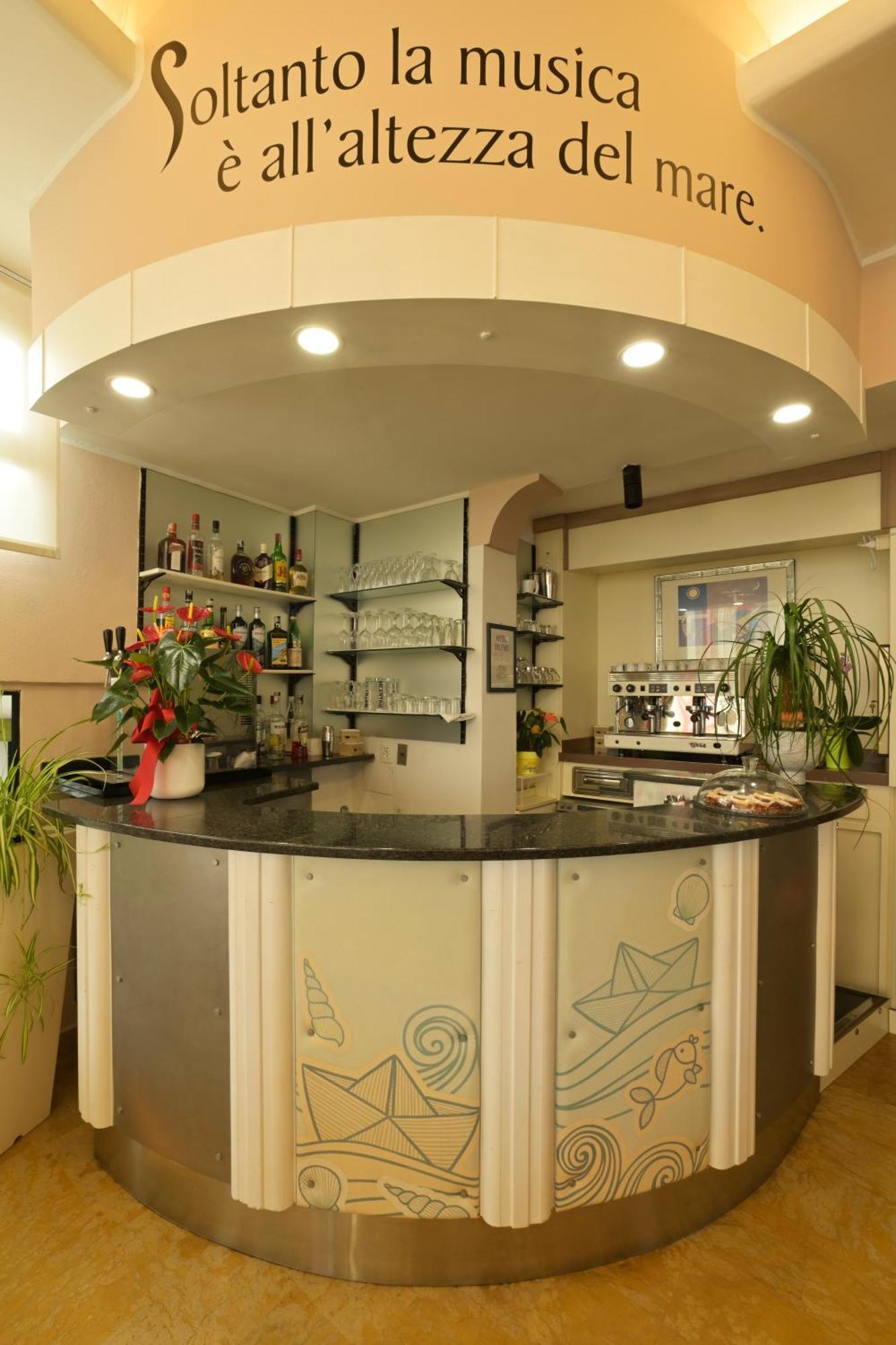 Hotel Delfino Лайджелия Екстериор снимка