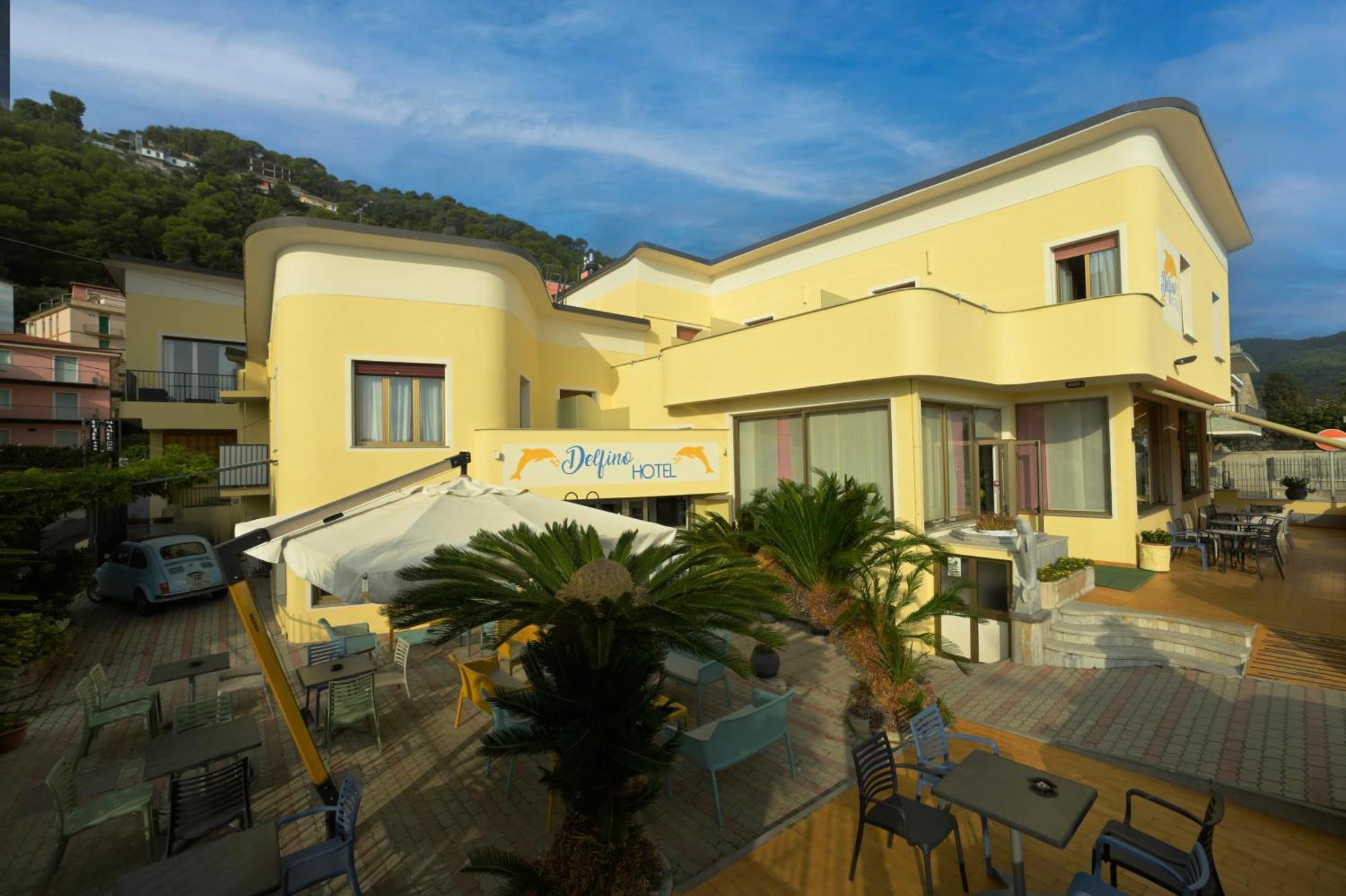 Hotel Delfino Лайджелия Екстериор снимка