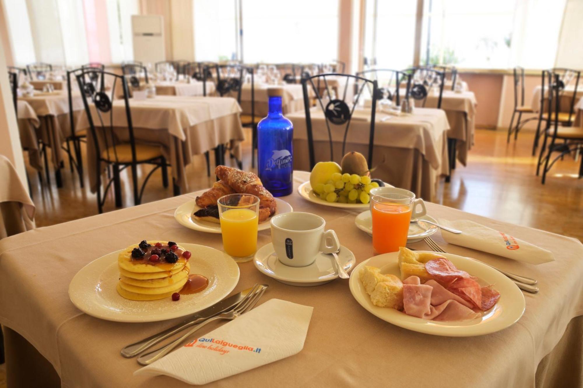 Hotel Delfino Лайджелия Екстериор снимка