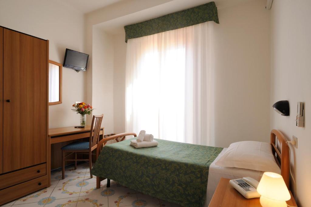 Hotel Delfino Лайджелия Стая снимка
