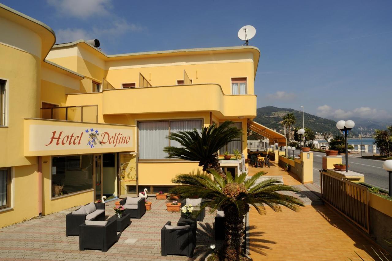 Hotel Delfino Лайджелия Екстериор снимка
